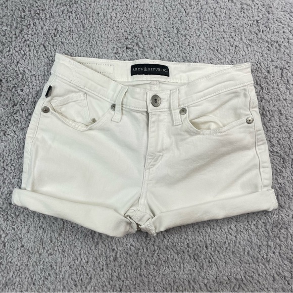 Rock & Republic Shorts Womens 6 White Denim Cut Offs Classic Summer Raw Hem Core - Picture 1 of 4